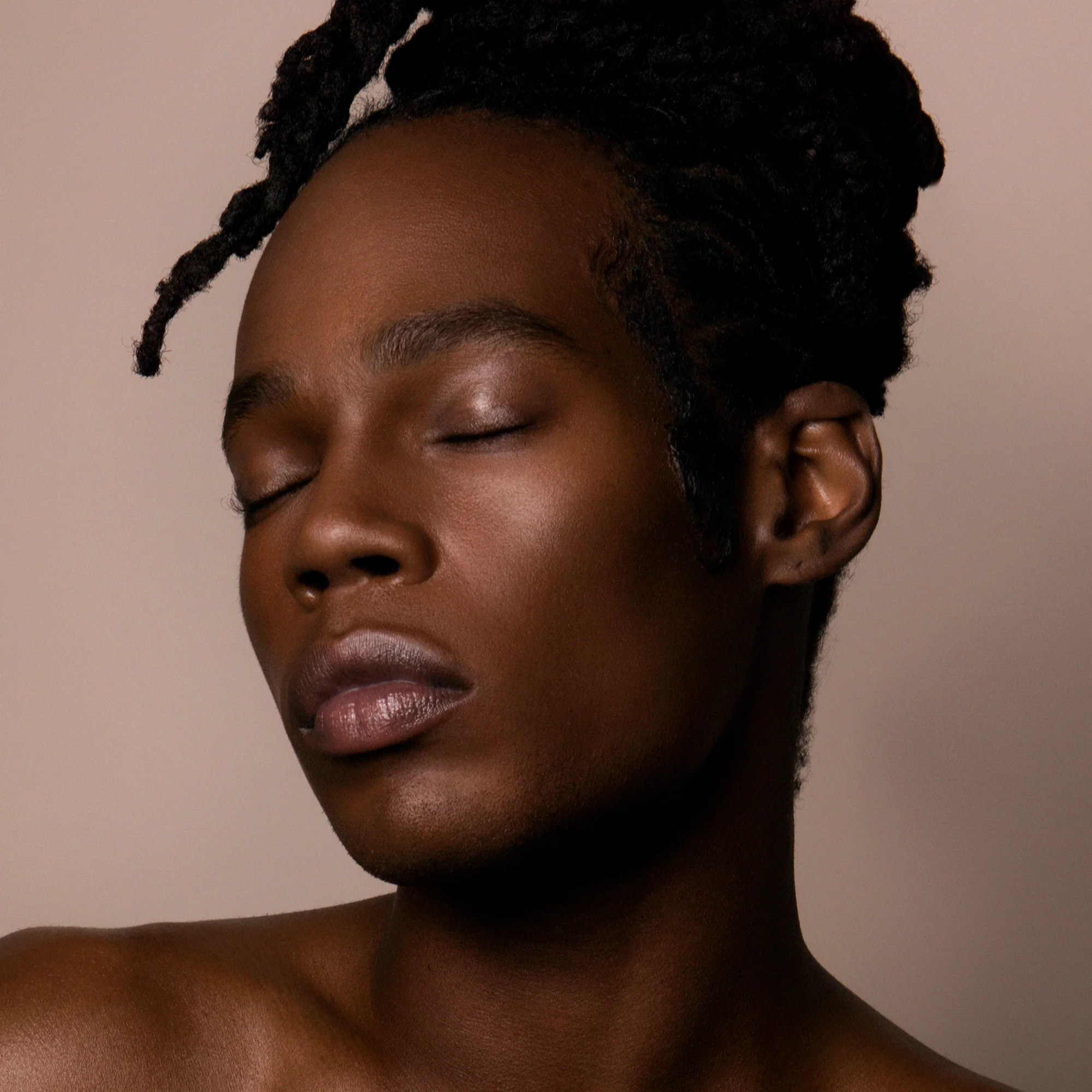 3 Drop Weightless Serum Foundation - Image 92
