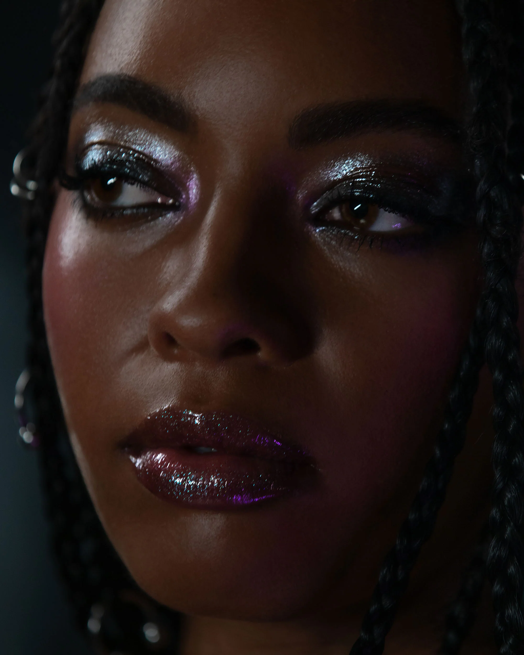 Thorn Bite Peptide Plump Crème Lip Oil: Midnight Glow - Image 10